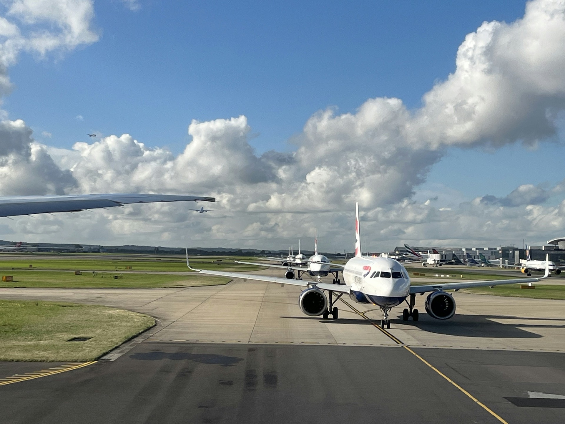 ATC One se expande a Europa: 30 nuevos aeropuertos para practicar ATC